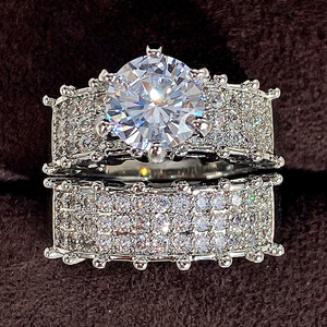 Set di Anelli a Doppio Strato per Donne, Elegante Accessorio da Dito per Sposa e Banchetti - Product Image 2