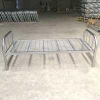 Estructura de cama de metal individual blanco resistente de acero fuerte para apartamento o dormitorio disponible en tamaños King doble o Twin