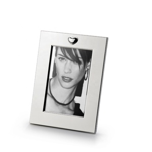 Bán buôn tùy chỉnh 5x7 bạc kim loại khung ảnh với trái tim trang trí cho trang trí nội thất - Product Image 1