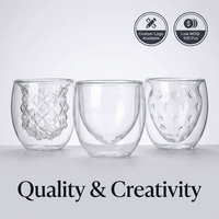 Tasse à café en verre borosilicate à double paroi en forme de fruits créatifs, fraise et ananas 3D, résistante à la chaleur, style Ins, idéale pour un cadeau