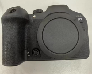 Cámara Digital APS-C de Alta Resolución R7 EO/S con Estabilización de Imagen, Cuerpo de Cámara R7 de 33MP - Product Image 1