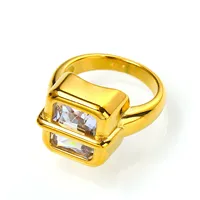 Bague tendance en acier inoxydable double couche avec zircon cubique vert taille émeraude carrée incrusté, idéale pour le quotidien et les soirées