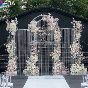 Décoration de fête de mariage LEDA, rideau perlé en fer forgé blanc, panneau de fond trois pièces - Product Image 3