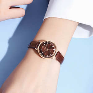 Montres en quartz serties de diamants de luxe haut de gamme pour femmes, vente en gros - Product Image 3