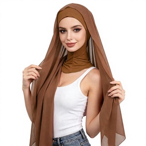 Ensemble une pièce pour femme : châle carré en polyester et bonnet uni avec écharpe perlée - Product Image 1
