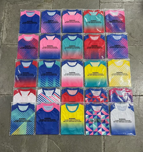 Collezione di Maglie da Calcio Retrò Personalizzate, Abbigliamento Sportivo Vintage, Magliette da Calcio Old School dal Design Classico - Product Image 2