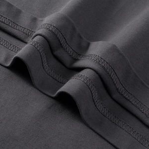 Camiseta de Hombre de Alta Calidad, 100% Algodón, Corte Regular, Hombros Caídos, 260 GSM, para Impresión Digital, Estilo Casual Elegante - Product Image 3