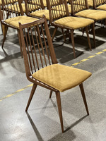 Mid-Century Stuhl mit vertikaler Lattenrückenlehne, gepolstertem Sitz, offenem Lack und massivem Eschenholz im skandinavischen Stil