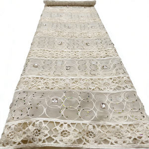 Nouvelle conception de dentelle soluble en guipure avec strass, tissu en dentelle filet pour vêtements de mariage, robes de soirée, matériaux de confection - Product Image 1