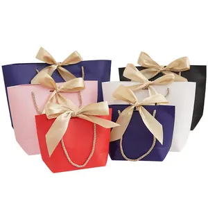 Kerst Papier Party Favor Bag Bulk Wantgor 8X6X2.5Inch Gift Bags Met Handvatten En Boog Lint voor Verjaardag Bruiloft