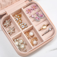Boîte à bijoux de voyage carré Portable organisateur en cuir PU avec fermeture éclair bijoux de voyage étui en velours pour anneau collier goujon