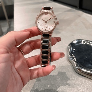 Montre de luxe haut de gamme, mouvement à quartz de précision, aiguille en forme de feuille de saule, bracelet en céramique et acier inoxydable, étanche, Longines. - Product Image 1