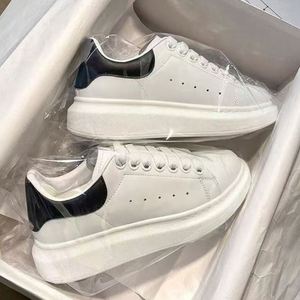 Zapatillas de Diseño de Lujo para Hombre y Mujer, Zapatos para Caminar, Moda, Alta Calidad, Transpirables, Casuales para Exteriores - Product Image 2