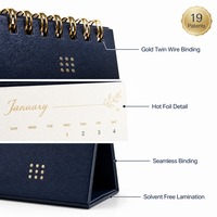 Calendario da Scrivania Personalizzato OEM ODM con Basso MOQ da 1 Pezzo, Regalo Aziendale, Formato A5, 18 Mesi 2026-2027, Rilegatura a Spirale Dorata