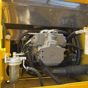 รถขุดโคมัตสึ 200 รถขุดโคมัตสึ PC200 แบบตีนตะขาบ มือสอง 20 ตัน สภาพดี ชั่วโมงการทำงานต่ำ - Product Image 5