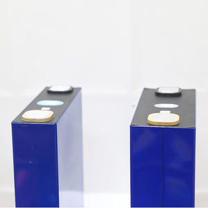 แบตเตอรี่ลิเธียมไอออนแบบแท่งปริซึม 3.2V 100Ah 105Ah อัตราการคายประจุสูง ได้รับการรับรองมาตรฐาน CE 6000 รอบการใช้งาน พลังงานแสงอาทิตย์ - Product Image 3