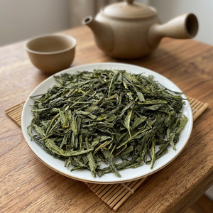 Nouvelles feuilles de thé vert indien biologique, séchées, entières, en vrac, qualité A, sac de 1 kg, de Nirvan Enterprises - Product Image 3
