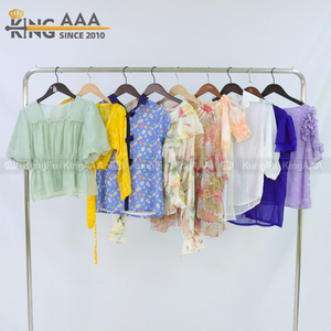 Chemise en soie pour femmes de qualité supérieure, d'occasion, de haute qualité, vêtements d'été d'occasion, lot de chemises pour femmes de la marque PUYI - Product Image 3