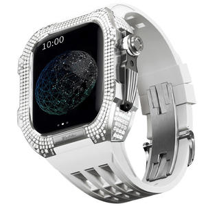 Kit de modificación de carcasa de lujo con marco de diamantes de <span class=keywords><strong>titanio</strong></span> para <span class=keywords><strong>Apple</strong></span> <span class=keywords><strong>Watch</strong></span> 8 7 6 5, <span class=keywords><strong>correa</strong></span> de goma de fluoruro pa - Product Image 1