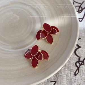 Pendientes de tuerca con diseño de hoja y flor tridimensional estilo retro francés, elegantes y modernos, regalo para mujer - Product Image 3