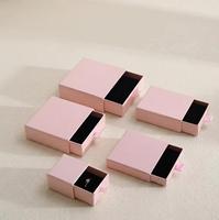 Boîte à bijoux rose personnalisée recyclable avec doublure en éponge, fermeture magnétique, emballage en carton pour bagues et boucles d'oreilles