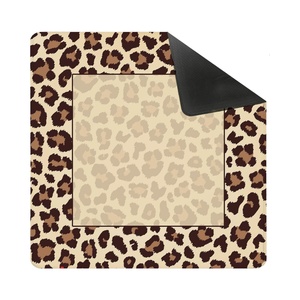 Tapis de Mahjong Imprimé Léopard Tendance Marron Beige – Tapis de Jeu pour Tuiles, Cartes, Accessoires de Jeu de Société pour Mahjong, Dominos, Échecs, Poker, Cartes - Product Image 1