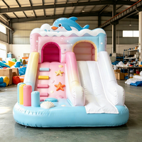 Structure gonflable combinée Escalade et Glisse, avec double toboggan et château rebondissant, pour tout-petits et enfants, idéale pour les jeux en extérieur et les fêtes d'anniversaire