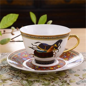 Juego de Té y Café de Porcelana Fina de Lujo Estilo Nórdico con Diseño de Caballo de Guerra, 15 Piezas, Promocional - Product Image 3