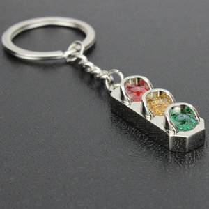 Thời trang kim loại kẽm hợp kim men màu <span class=keywords><strong>flash</strong></span> sáng bóng giao thông ánh sáng Keychain Keyring - Product Image 3