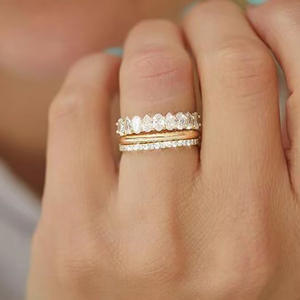 T0349 Anello da Donna in Oro Massiccio 18K con Diamante Taglio Brillante Rotondo Colore D Naturale Classico Anello Nuziale - Product Image 6