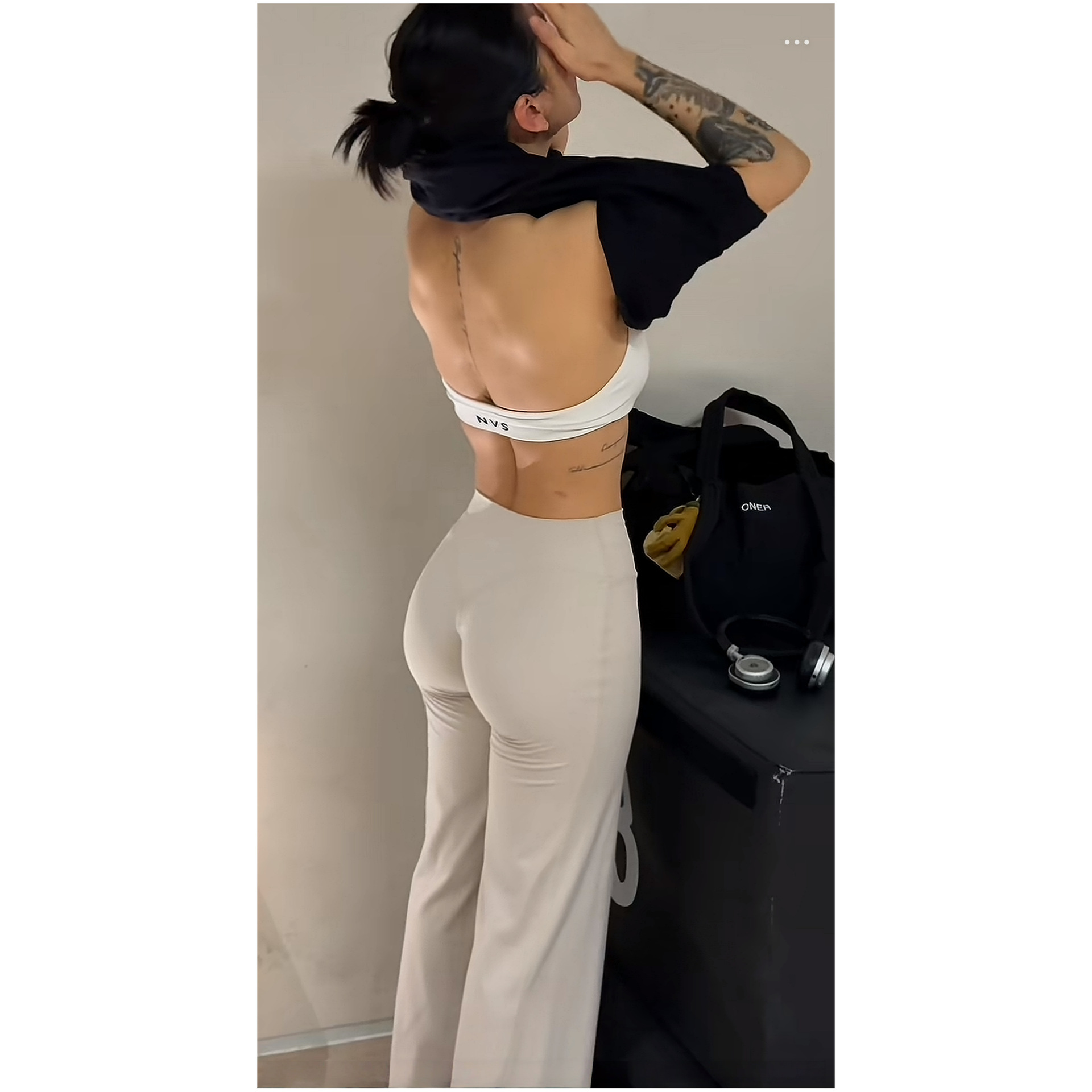 Milky apricot color