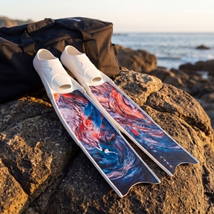 Ailerons de plongée libre <span class=keywords><strong>Film</strong></span> Leaderfins C4 V3 avec autocollant motif Scuba et logo – Équipement de plongée - Product Image 1
