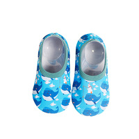 Nouvelles pantoufles d'intérieur pour enfants, bébés, respirantes, tendance 2022, chaussures de sol douces pour enfants, été