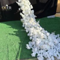 Fleurs artificielles en soie de haute qualité, thème Forêt Enchantée, chemin de table de style luxueux, centres de table personnalisés pour mariage