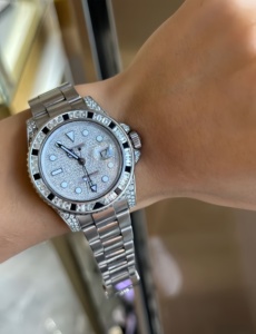 宝石ベゼル石ブレスレット時計カスタム栽培ダイヤモンドデザインマスター高品質自動機械時計 - Product Image 2