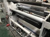 Machine de découpe et de rembobinage de précision à prix d'usine pour rouleaux de films non tissés et de papier