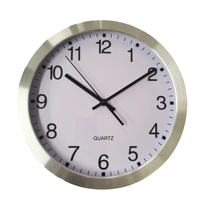 Horloge murale en métal aluminium de luxe Reida, nouvelle mode, directement de l'usine, personnalisable, moderne, simple, silencieuse, atomique, en verre trempé - Product Image 4