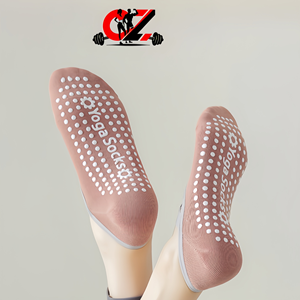 Calcetines Adhesivos Elásticos Profesionales Personalizados CZFIT, Calcetines Antideslizantes para Ballet, Yoga y Pilates para Mujer, Cómodos y Sencillos - Product Image 1