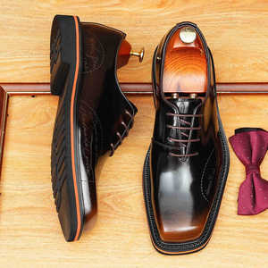 Chaussures pour hommes luxueuses et élégantes, à lacets, avec une combinaison de couleurs bleu et marron, dans un style Oxford italien. - Product Image 5