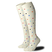 Chaussettes de compression respirantes pour le sport avec logo personnalisé, 15-20 mmHg, chaussettes de compression en bambou pour la course à pied, chaussettes hautes pour le voyage