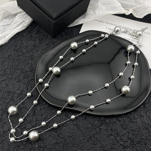 复古设计师时尚多层黄铜仿珍珠长款灰色毛衣项链，适合女士婚礼派对 - Product Image 4