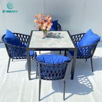 Ensemble de salle à manger au design moderne en vente chaude pour la maison et l'extérieur, chaise de salle à manger en corde bleue avec table de salle à manger en aluminium pour la salle à manger