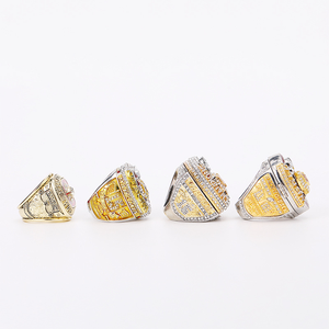 Ha colpito l'anello di campionato di calcio personalizzato di alta qualità <span class=keywords><strong>NFL</strong></span> Kansas City Chieftain Kelce Mahomes anello 2024 capo - Product Image 2