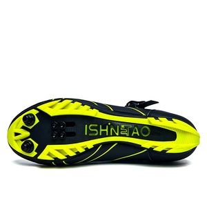 <span class=keywords><strong>Scarpe</strong></span> <span class=keywords><strong>da</strong></span> ciclismo sportive <span class=keywords><strong>da</strong></span> esterno per <span class=keywords><strong>ciclista</strong></span> professionista nuove <span class=keywords><strong>scarpe</strong></span> <span class=keywords><strong>da</strong></span> ginnastica antiscivolo <span class=keywords><strong>da</strong></span> strada di montagna resistenti per l'equitazione invernale - Product Image 3
