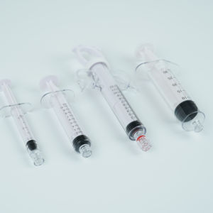 Seringue à anneau <span class=keywords><strong>de</strong></span> contrôle en plastique, matériau plastique léger et durable pour la distribution <span class=keywords><strong>de</strong></span> fluides angiographiques et l'injection <span class=keywords><strong>de</strong></span> contraste - Product Image 2