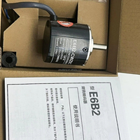 En stock Nouveau encodeur rotatif E6B2-CWZ6C CWZ5B CWZ3E CWZ1X 5G 1000P/R Fournisseur fiable Garantie d'un an