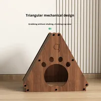 Griffoir pour chat triangulaire moderne et écologique de qualité supérieure avec emballage en carton, édition de Noël pour les grands chats à la maison