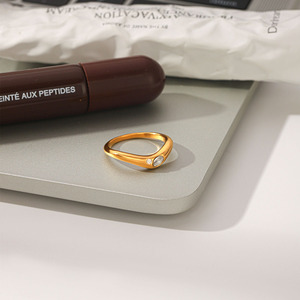 Anillo Personalizado al por Mayor, de Acero Inoxidable 316L, Chapado en Oro de 14k y 18k, con Zirconia en Forma de Corazón, para Mujer - Product Image 3