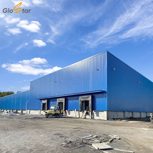 Sistemi di ventilazione e lucernari per strutture industriali moderne in acciaio, ottimizzati per ambienti di lavoro in hotel, garage e capannoni - Product Image 1