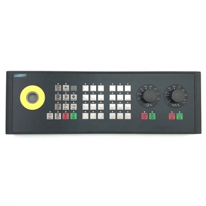 Contrôleur de machine SINUMERIK 828D d'origine 6FC5303-0AF32-0AA0, neuf, fabriqué au Japon, garantie de 12 mois, en stock - Product Image 1